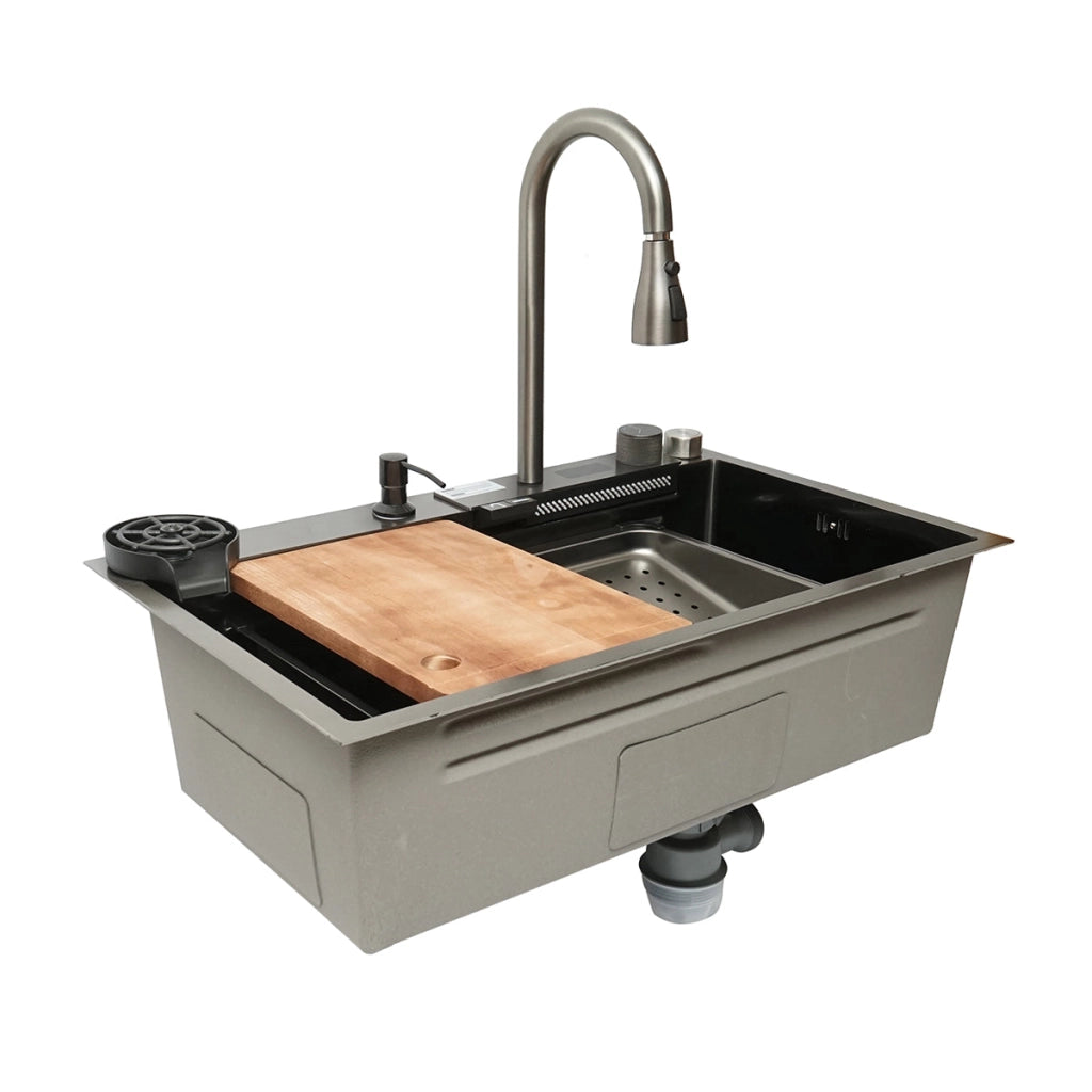Lavello da cucina multifunzionale in acciaio inox con display digitale della temperatura, funzione cascata, lavapentole, dispenser di sapone, scolapiatti, vassoio, tagliere e accessori inclusi, dimensioni 75×46×23,5 cm.