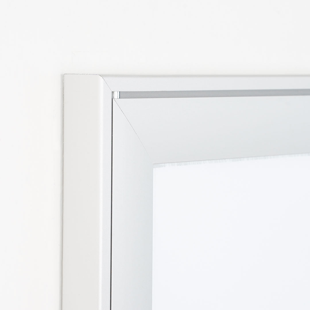 Bacheca con Apertura a Battente 52,1x69,6x2,3 cm in Alluminio Silver