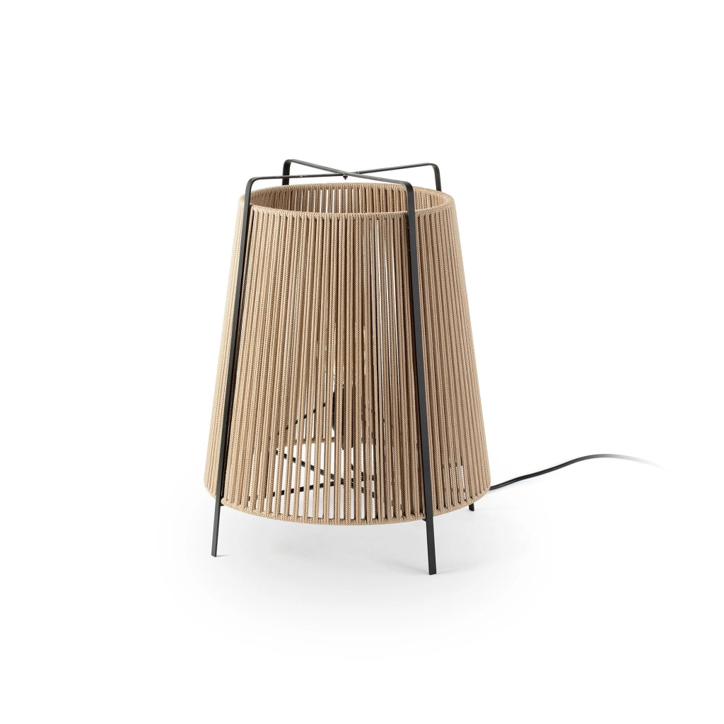 AKANE, Piantana, Faro Barcelona Colore: Beige