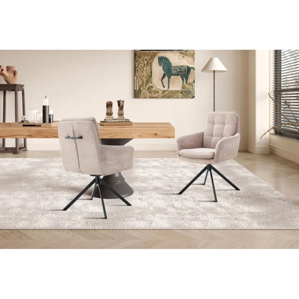 Set di 2 poltrone KAVIRA – Velluto a coste sabbia – Piedi in metallo – Con braccioli – Design accogliente e moderno