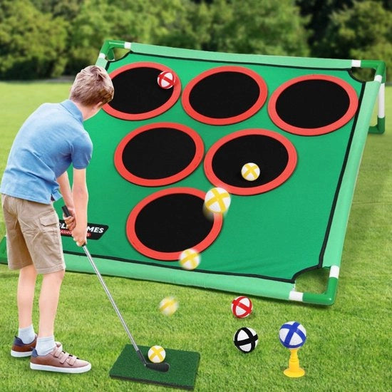 Impianto da golf composto da un gioco di chip, un gioco di lancio sedentario, un tappeto da putting e bersagli da putting. Adatto per golfisti, bambini e famiglie per l'uso interno ed esterno.