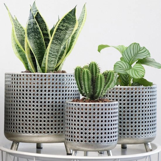 Set di 3 vasi metallici per piante - vasi decorativi per fiori - adatti per interni ed esterni - 3 pezzi - dorati argento - con disegno a spirale