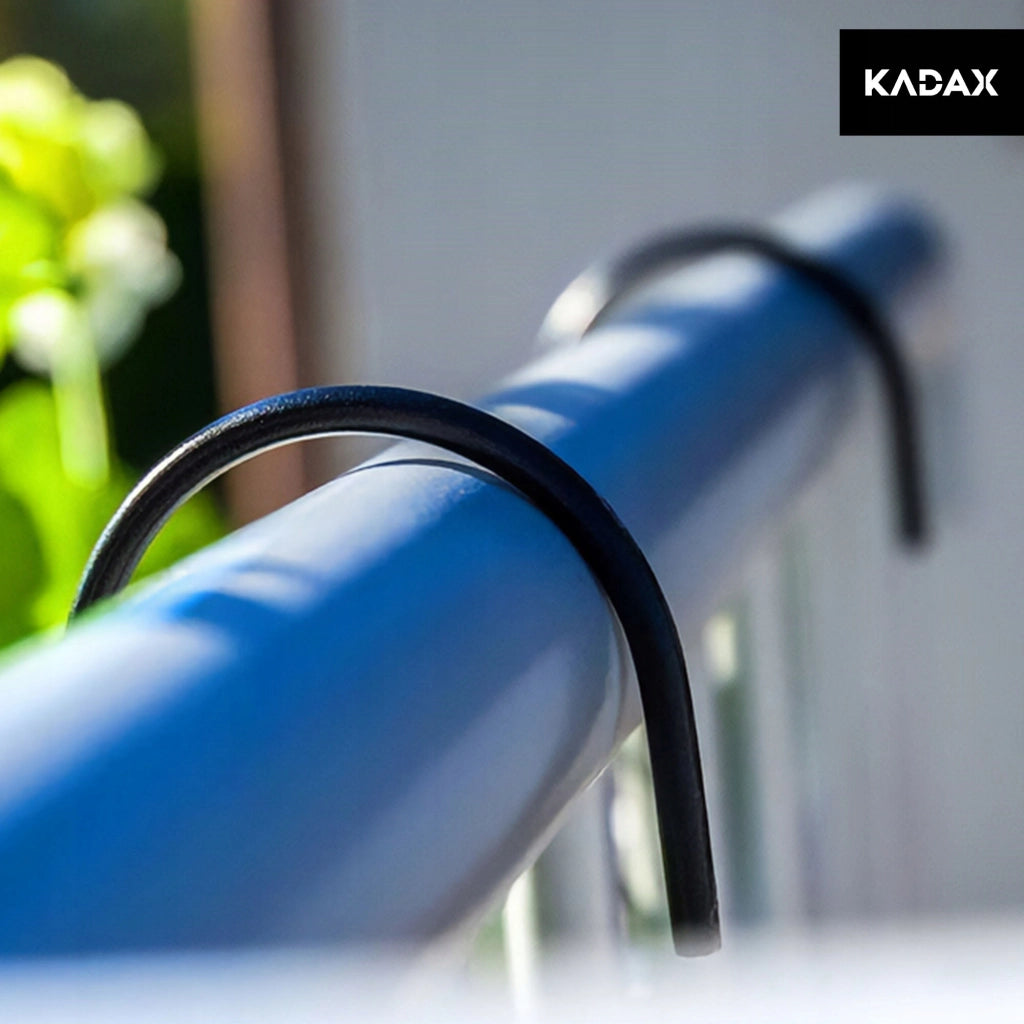Set di 2 ganci in metallo KADAX per vasi da fiori da balcone.