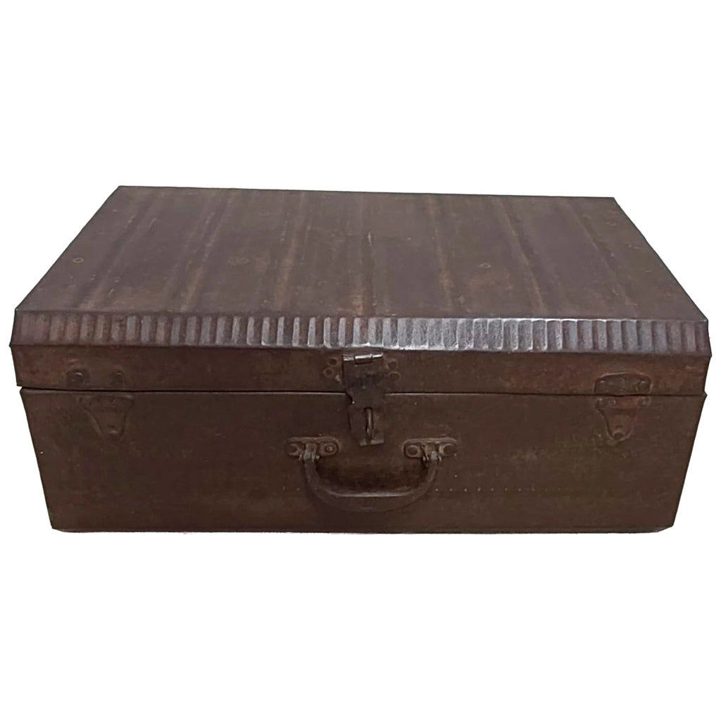 Valigia artigianale in metallo, 67x37x25h cm