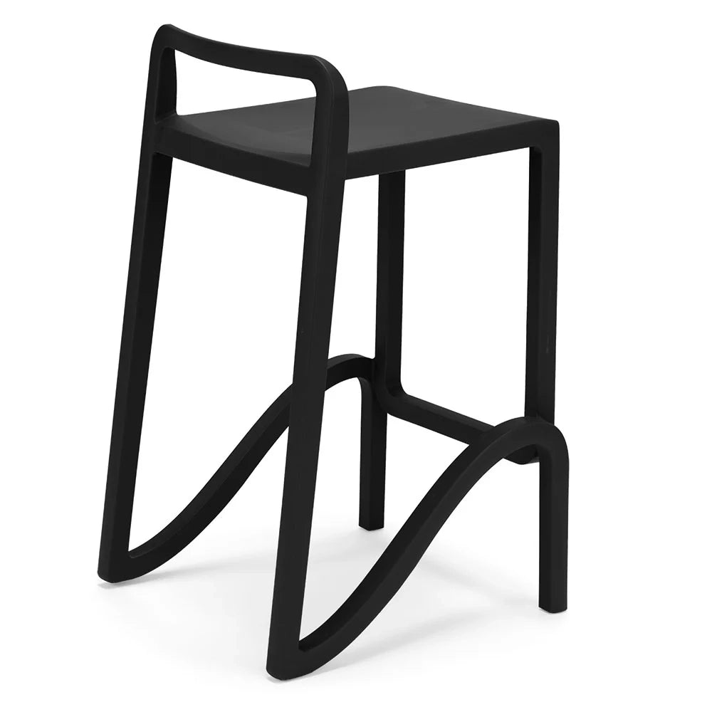 Set 6 sgabelli in polipropilene EOLO altezza seduta 75cm, impilabile, idrorepellente, resistente ai raggi UV, design moderno e innovativo, ideale per la cucina, la veranda o giardino colore Ghisa