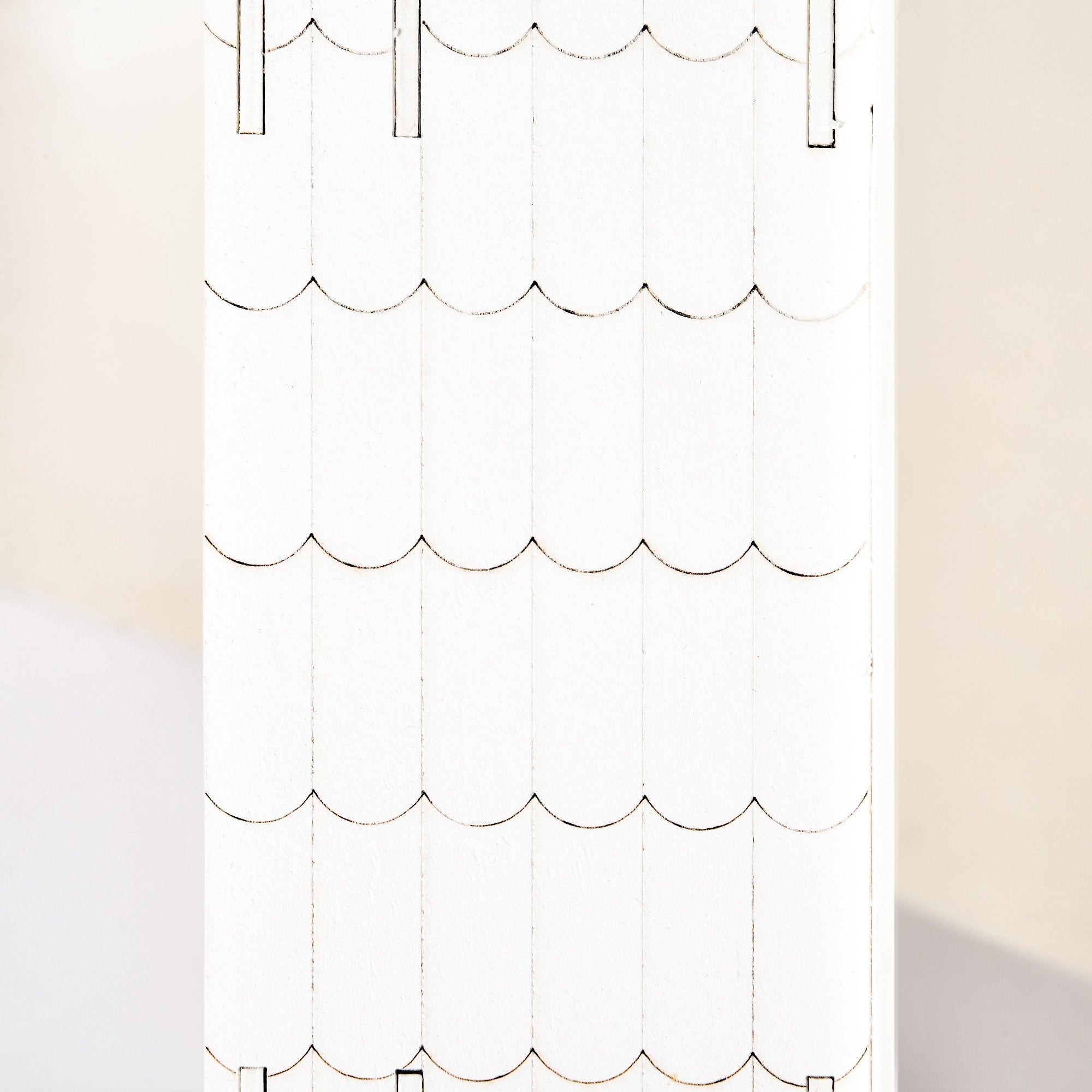 Calendario dell'Avvento  39x9x42 cm 24 Cassetti Villaggio di Natale con Alberi e Luci Bianco