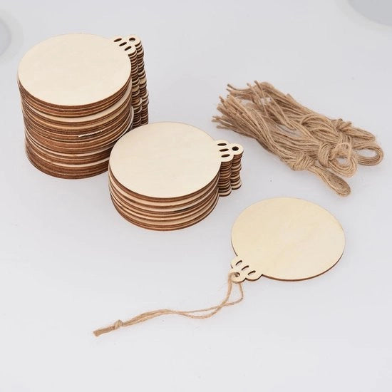Decorazioni per Natale in Legno - 50 Pezzi - Dischi di Legno - Ornamenti per Albero di Natale - Decorazioni DIY - Supporti - Etichette a Mano - Codice prodotto: [codice prodotto] - Modello: [modello] - Dimensioni: [dimensioni] - Materiale: [materiale]