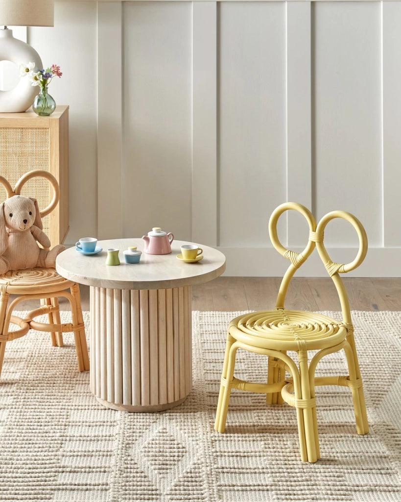 Sedia per bambini in rattan naturale giallo Patio Outdoor Indoor Boho Fatto a mano