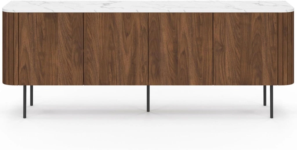 Credenza bassa MARLA 160 cm con 4 ante e doghe effetto noce e piano in marmo bianco ALASKA