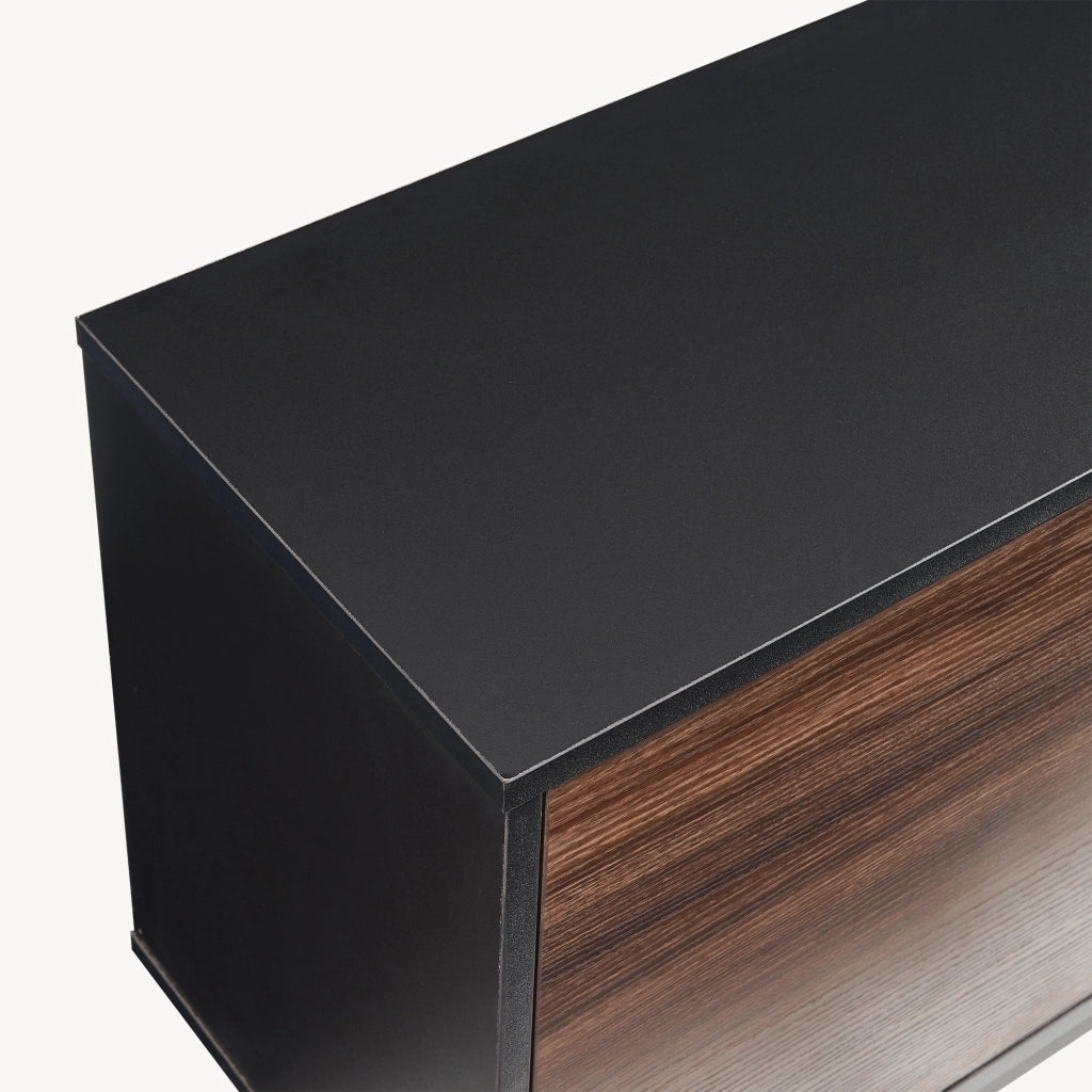 Armadietto Boxholm Credenza Bassa con 3 Ante Push-Open 120x30x55 cm Nero / Effetto Noce [en.casa]