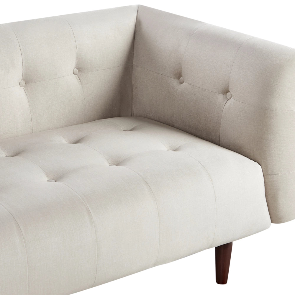 Divano a 3 posti con rivestimento in tessuto beige chiaro gambe in legno e schienale con bottoni
