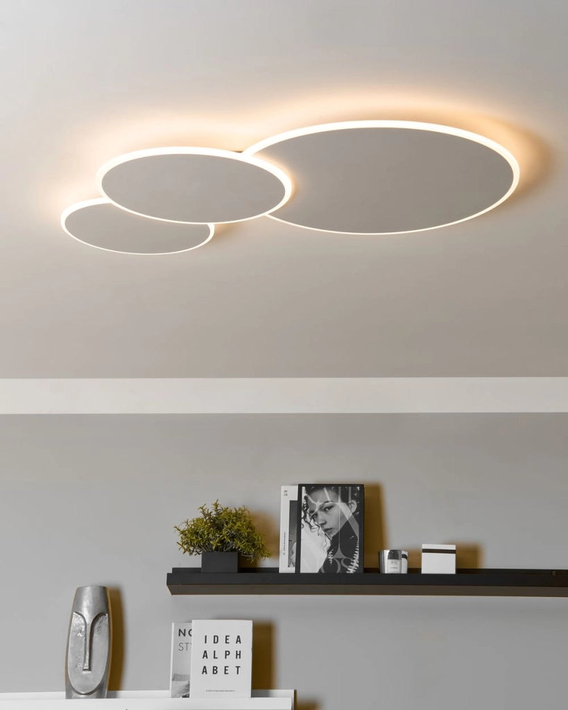 Lampada da soffitto Forma rotonda con paralume acrilico bianco per l'illuminazione d'accento di design della stanza