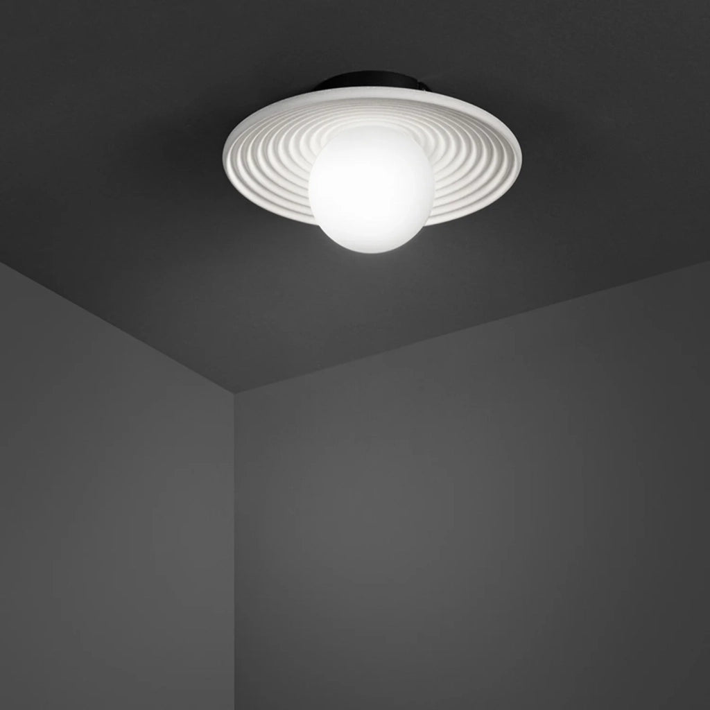 Applique Contemporanea Huevo Metallo Cemento Bianco 1 Luce E27 Ip20