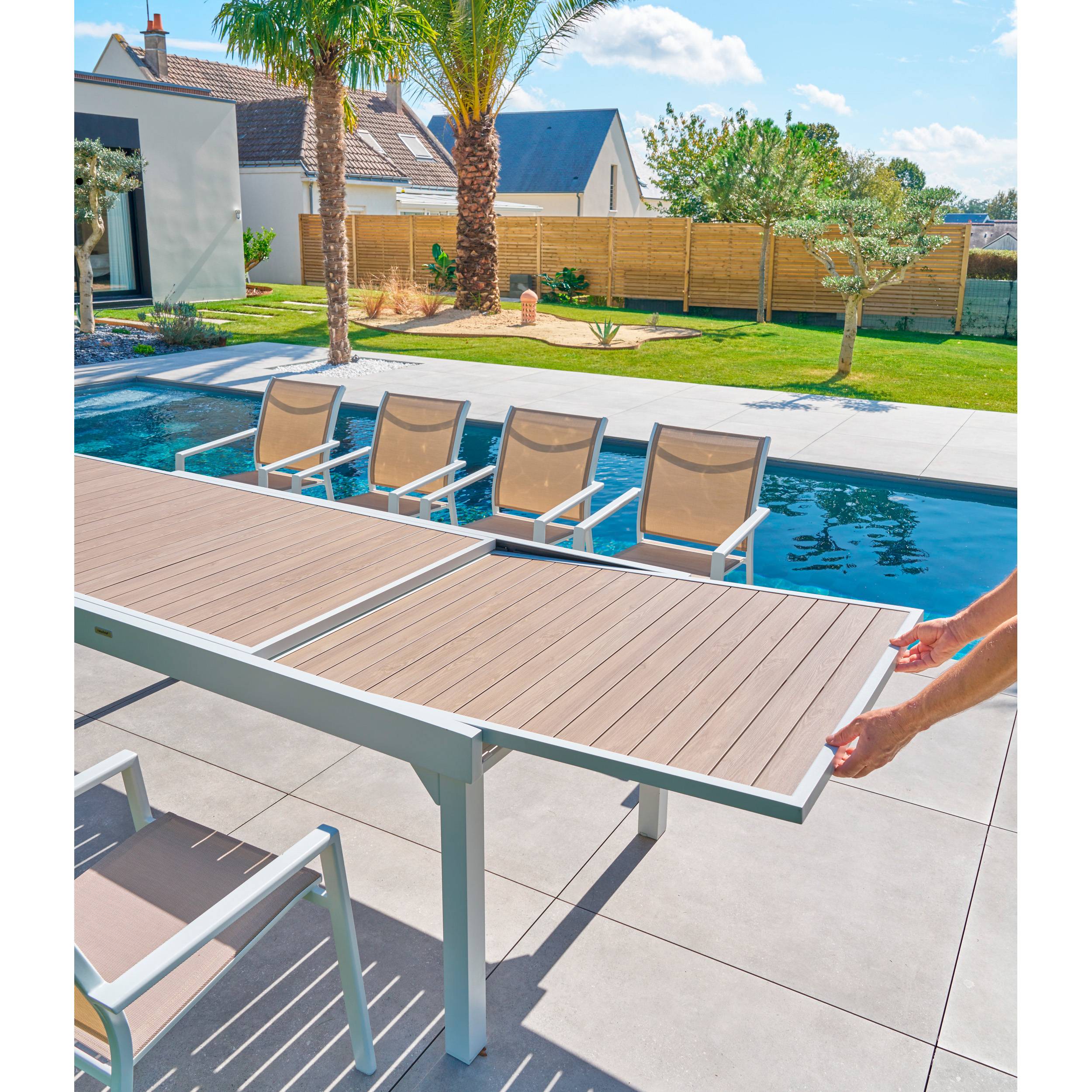 Tavolo All.Evasione Beige 10P