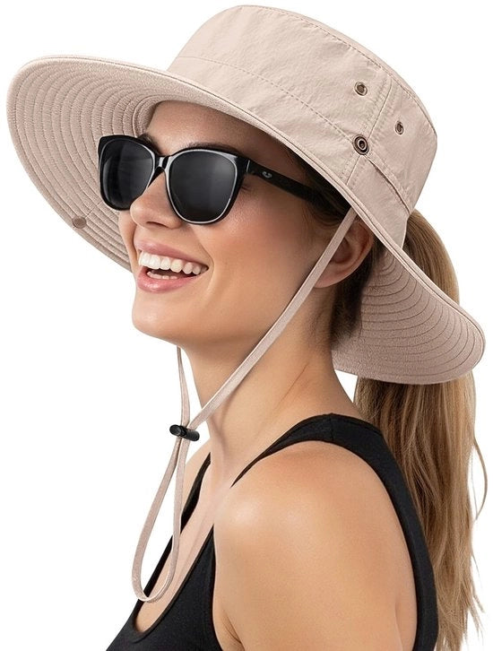 Cappello da Sole UV con Protezione UPF 50+ - Cappello da Pesca Adattabile - Ripiegabile - Cinturino - Foro per Coda di Cavallo - Larghezza del Bordo 8,5 cm - Cappello da Baseball