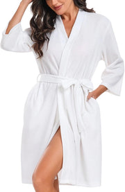Badjas per donne con manica 3/4 a piqué, con tasche laterale, lunghezza pantalone, materiale leggero, colore bianco, S