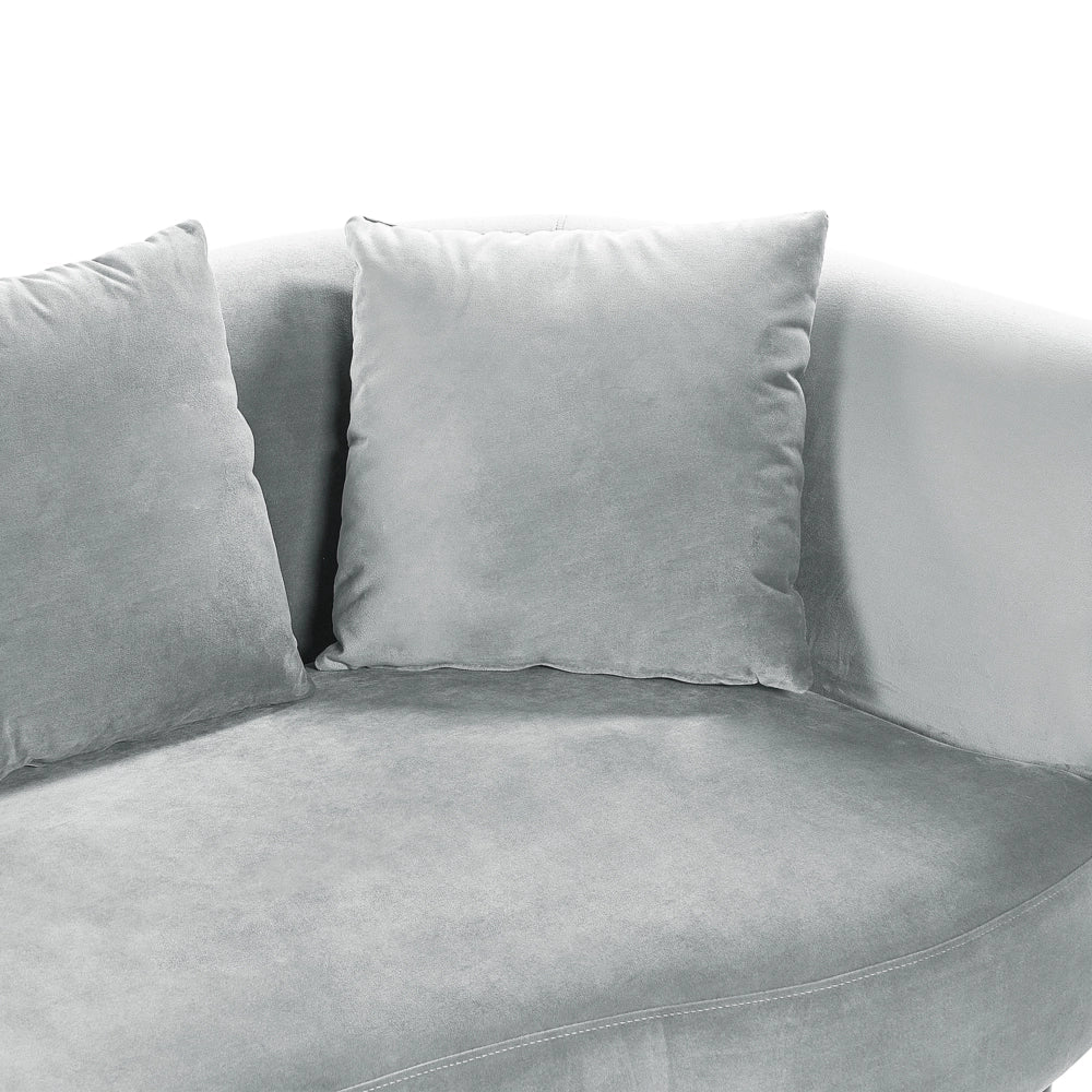 Chaise Lounge in velluto grigio chiaro lato destro gambe in legno scuro design moderno