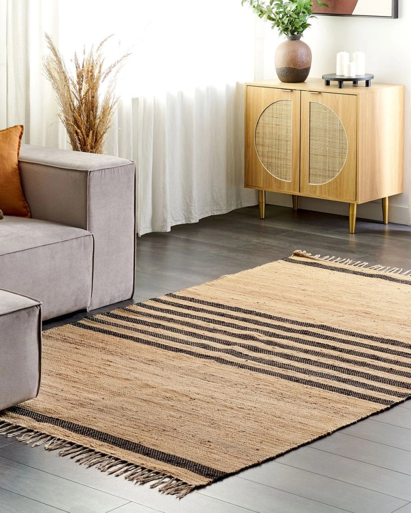 Tappeto in iuta intrecciata naturale in stile bohémien a righe 160 x 230 cm beige soggiorno camera da letto