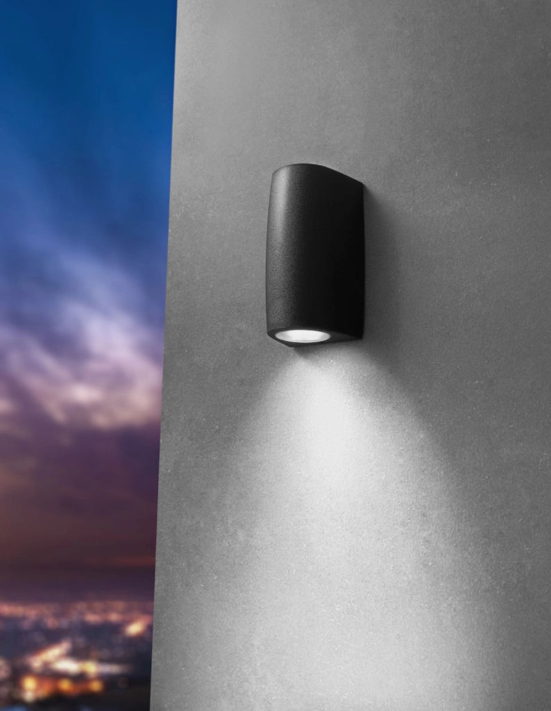 AOSTA APPLIQUE PICCOLA 1 LUCE ATTACCO GU10 NERO IP55