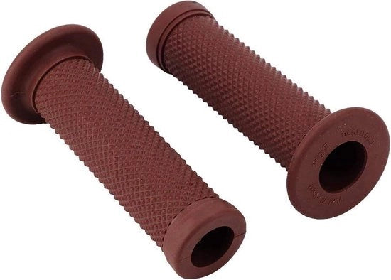 Manubri di sterzo universali da 2 pezzi 7-8'' 22 mm con manubri antislip in pelle rossobruna, diagonali.