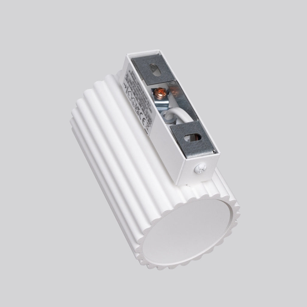 Applique moderna bianca tubo rigato 10cm GU10 Pure Lume