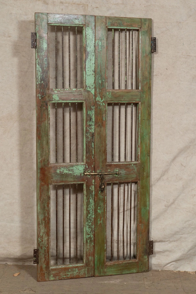 Biscottini Porta portone in legno massello e ferro da interno o da esterno vecchia e antica medievale scorrevole