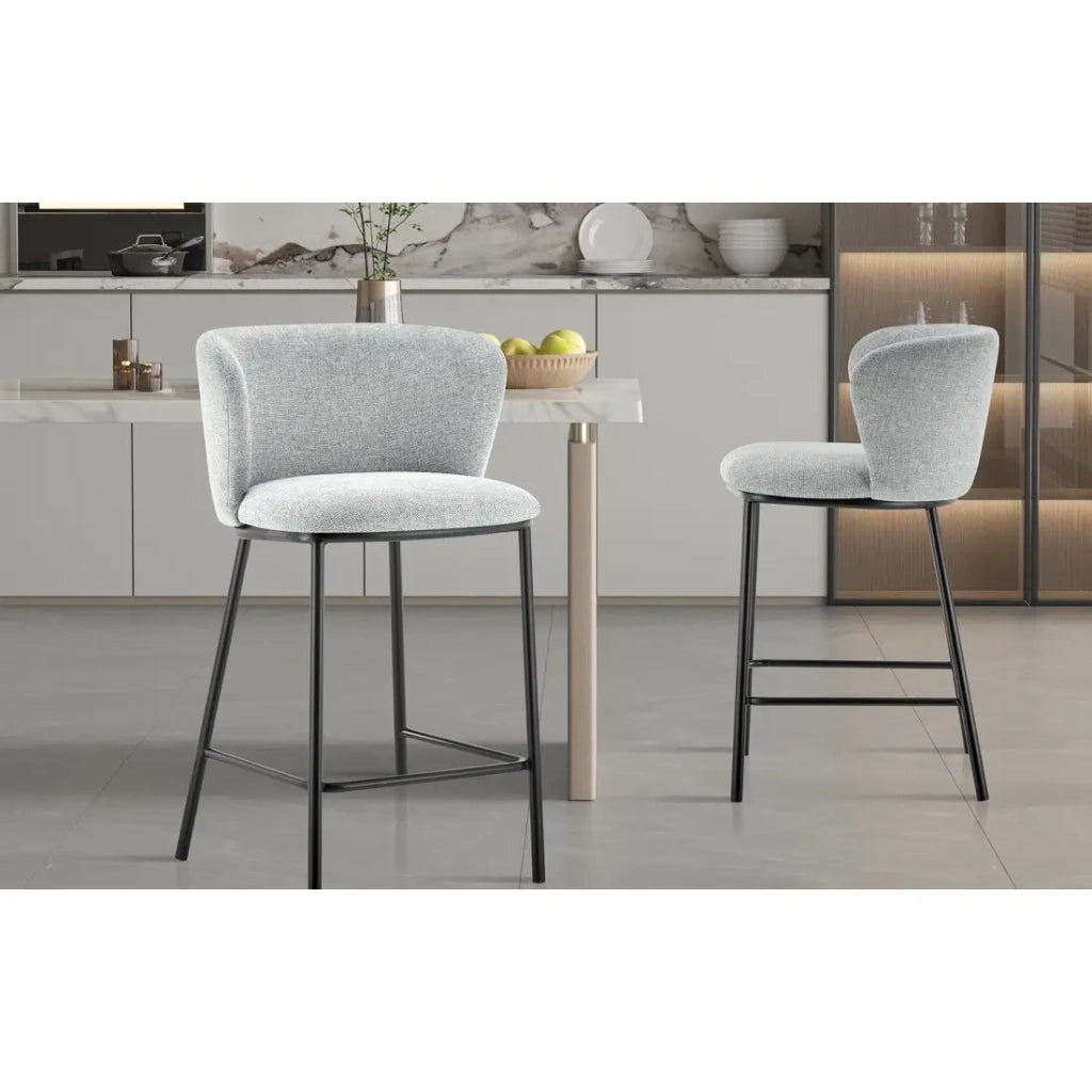 Sedia da bancone ARTHUS – Tessuto grigio chiaro – Design moderno H88,5 cm