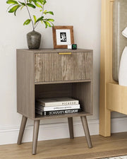 Nottorno con prese e cassetto apribile - Tavolo supplementare - Spazio di stoccaggio - MDF - Grigio - Progetto elegante