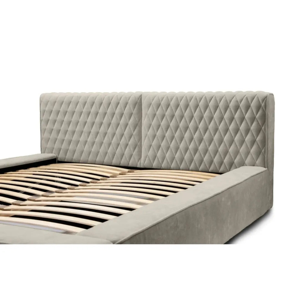 Letto contenitore VERNON – Tessuto bouclé chenille Taupe fumé – 180x200 cm – Rete sollevabile – Design di alta gamma