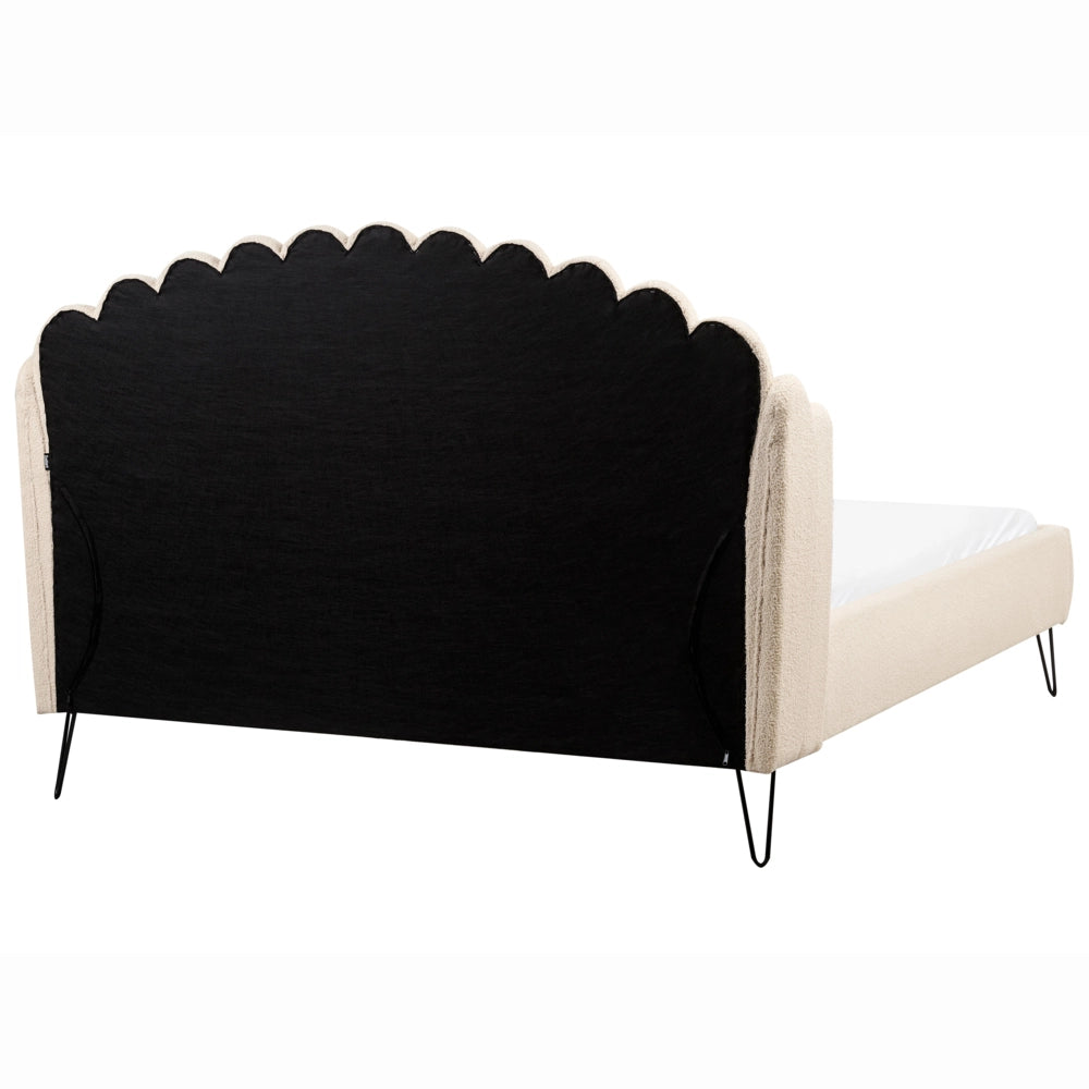 Letto matrimoniale con rete in tessuto bouclè beige 160 x 200 cm gambe in metallo testata retro capitonné