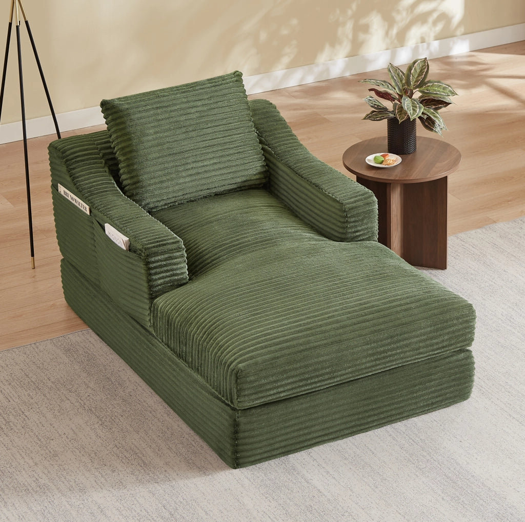 Poltrona lounge in velluto a coste verde, design a doppio strato