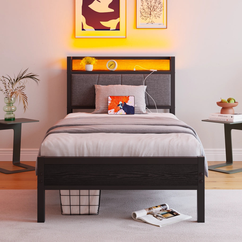 Letto singolo 90×200 cm con LED; testiera contenitore; 2 porte USB e presa; senza materasso; metallo; nero