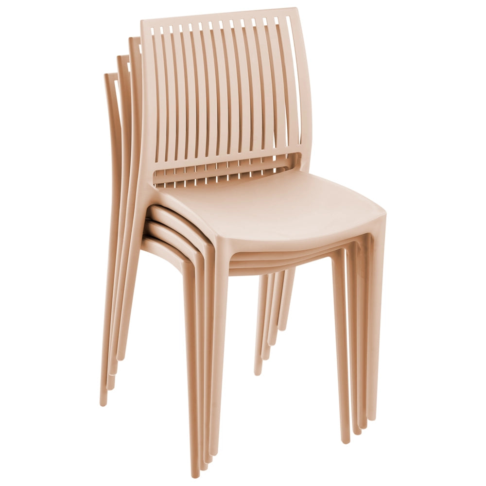 Set di 4 sedie da giardino in plastica sintetica, sedute da esterno impilabili color beige sabbia