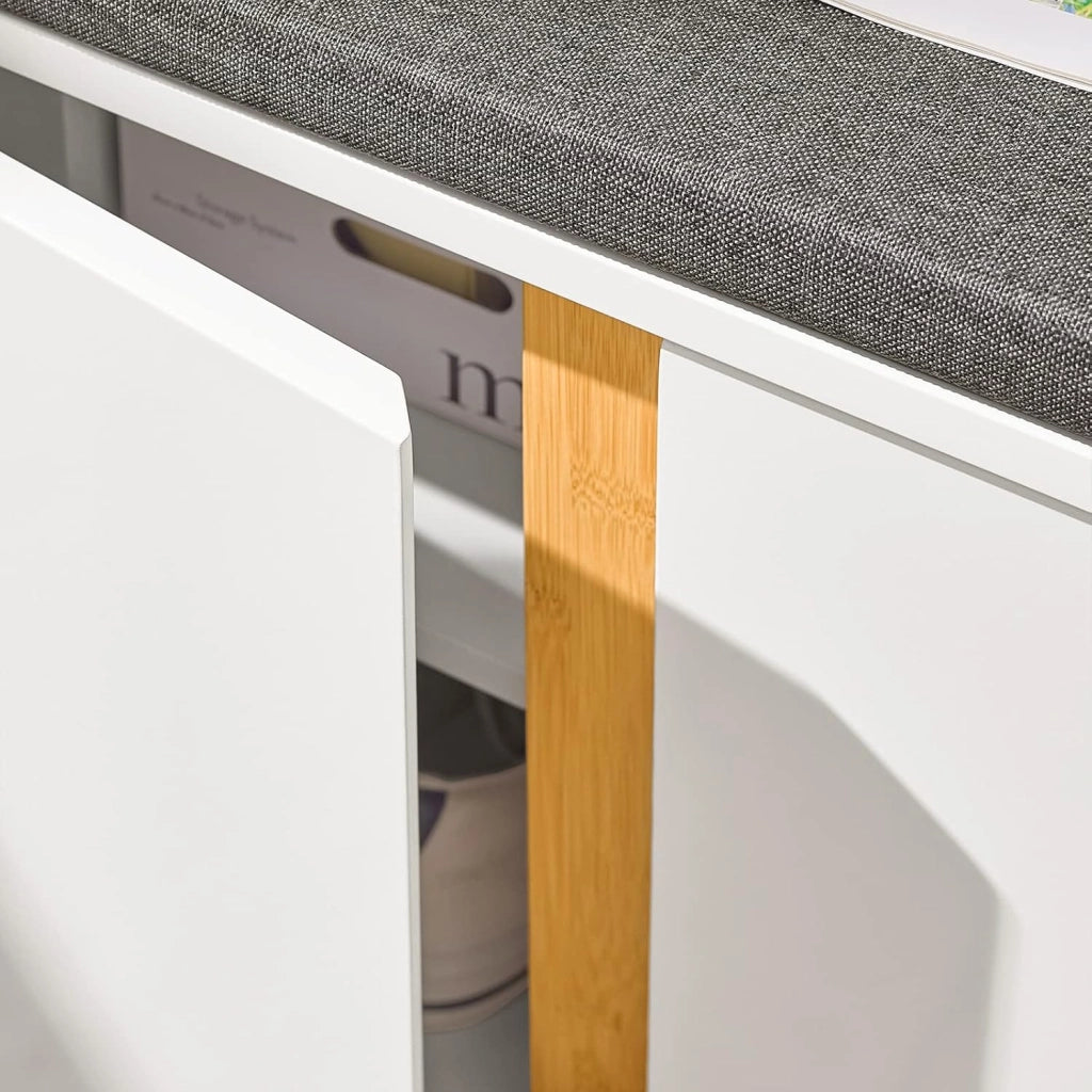 Panca Scarpiera Ingresso con Seduta, Cassapanca Contenitore da Interno con 2 Ante, in Legno ingegnerizzato + Bambù 90x34x46cm Bianco FSR117-W