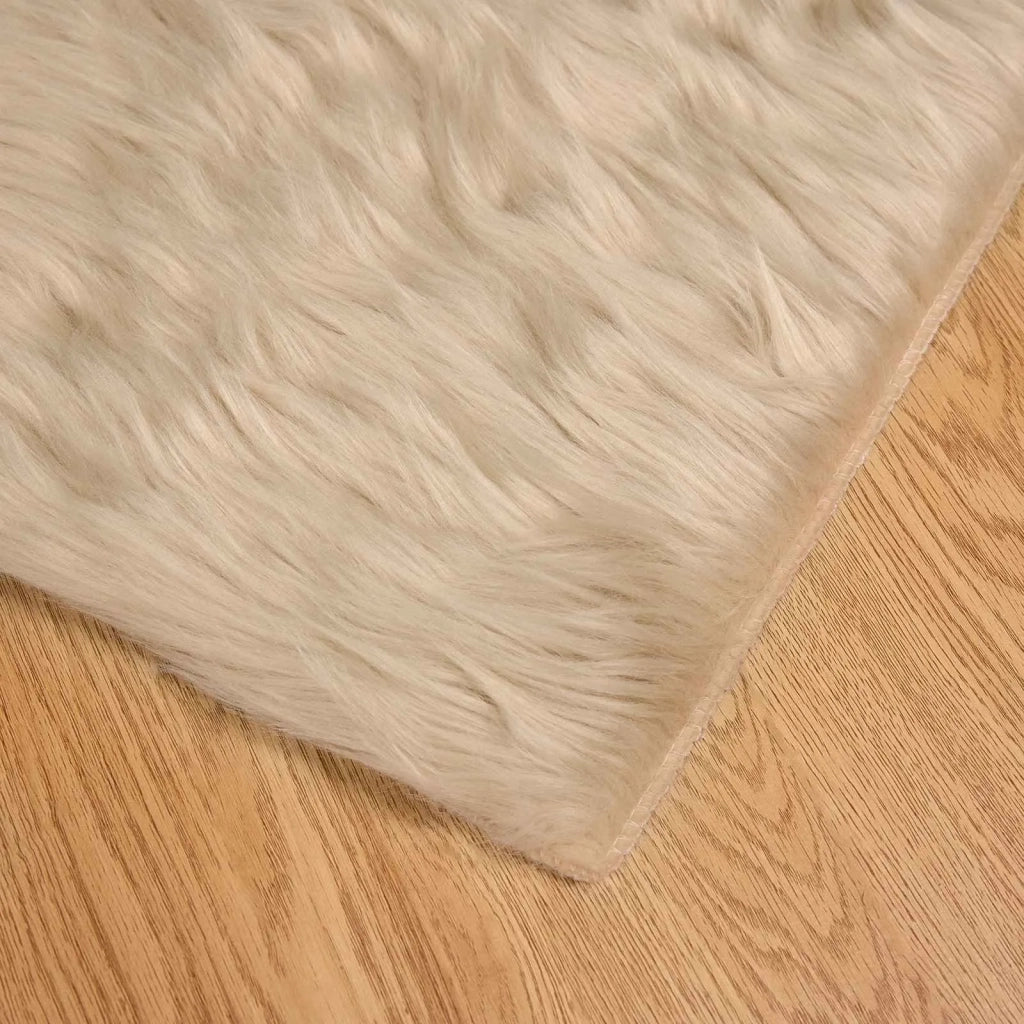 Tappeto in finta TAFALLA Beige 60 x 110 cm Poliestere 42021477