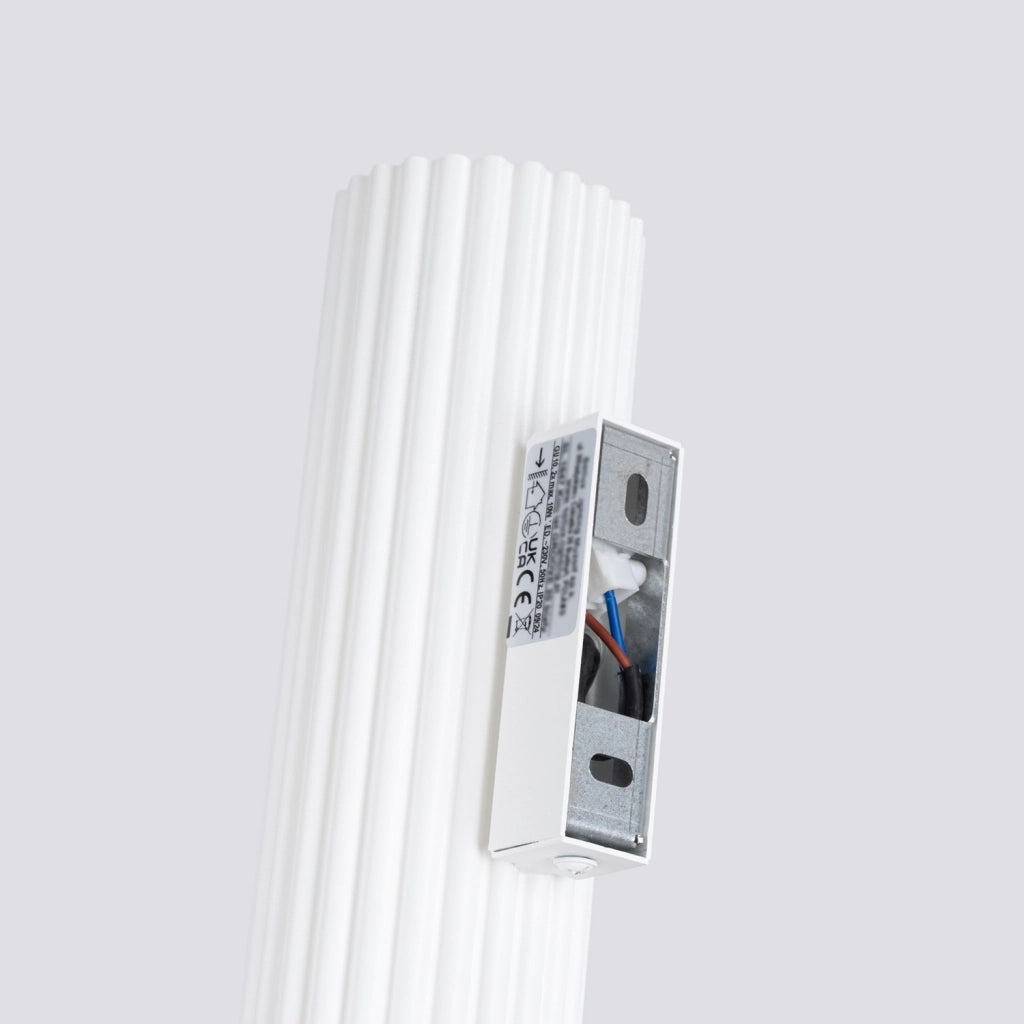 Applique moderna tubo bianco rigato 30cm su-giù 2xGU10