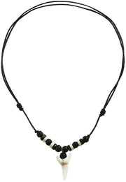 Collana per il collo con grani in legno e stile vintage