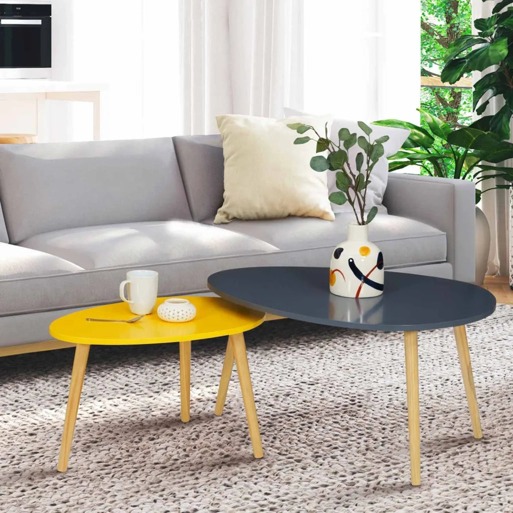 IDMarket - Set di 2 tavolini scandinavi GAIA laccati grigi e gialli
