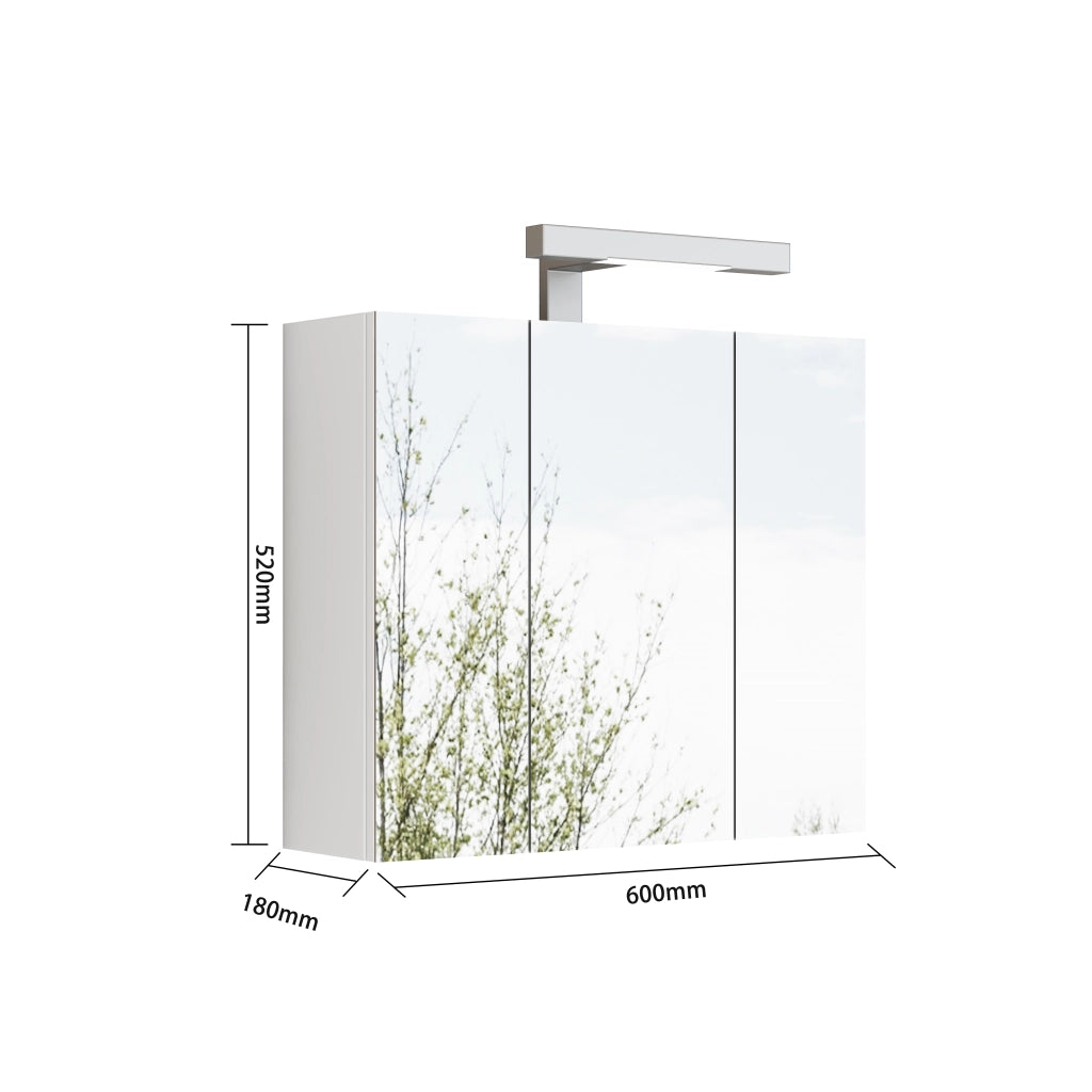 Mobile con specchio con 3 ante; LED e presa integrata; ripiani regolabili per bagno; in MDF e vetro; bianco; 60 cm