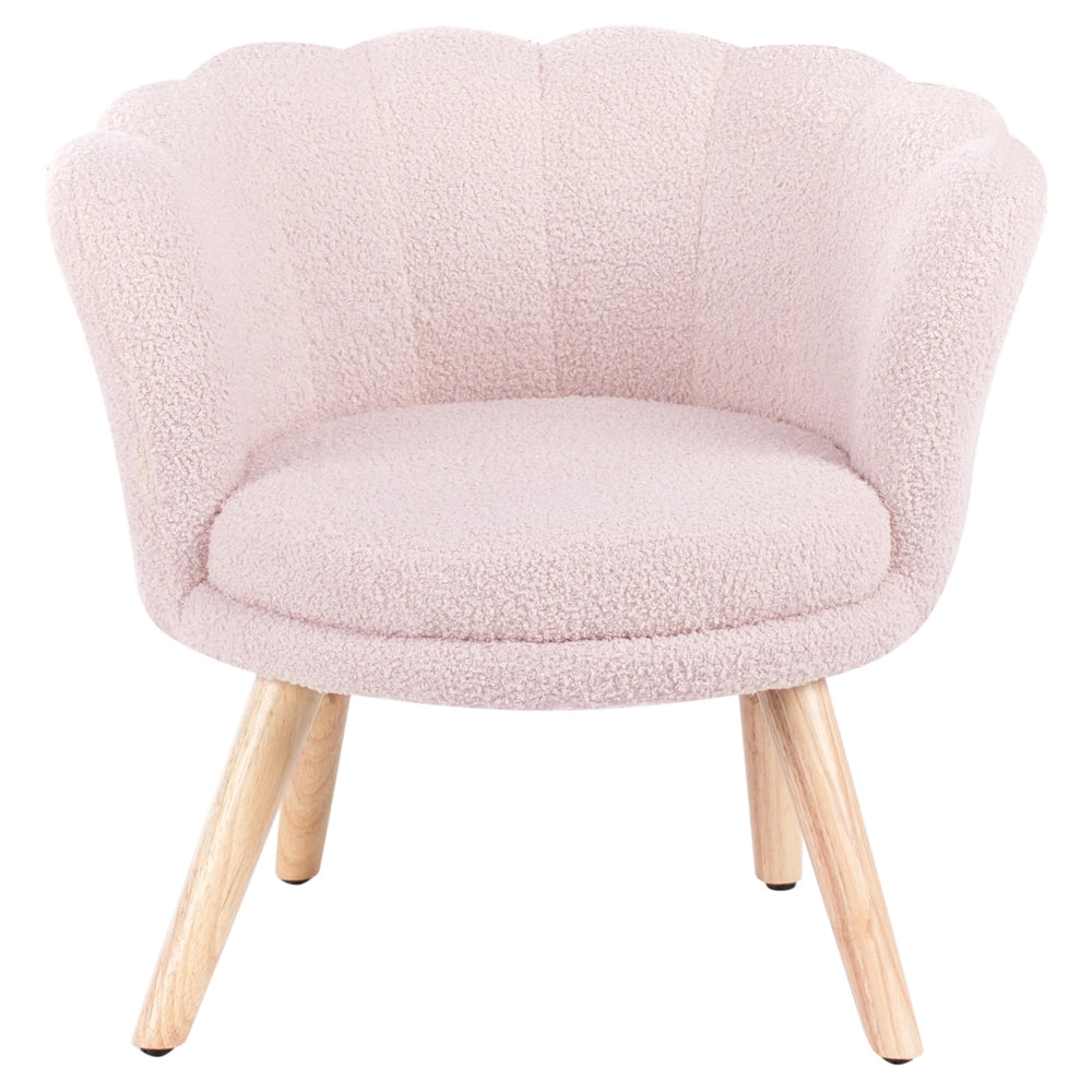 Poltrona per bambini con gambe in legno bouclè rosa pastello cameretta
