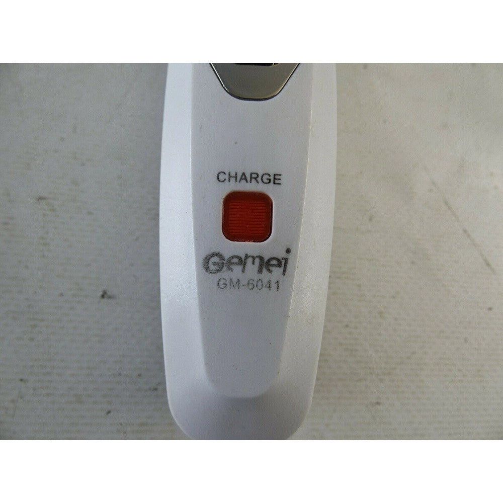 Trade Shop - Tagliacapelli Regolabarba Capelli A Batteria Ricaricabile Trimmer Rasoio Gm-6041 -