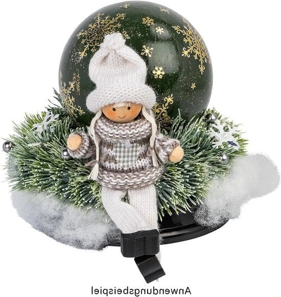Decorazione di Natale per inverno con peluche e bambola di lana di bambini invernali manuale.