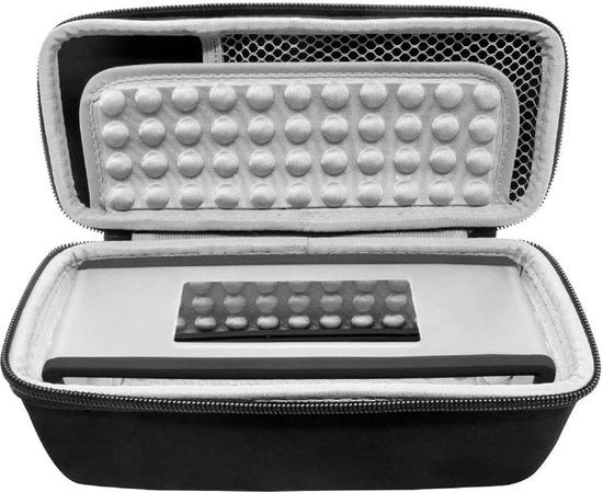 Carrello di trasporto con tasca per portare la speaker Bluetooth con copertura in silicone morbido.