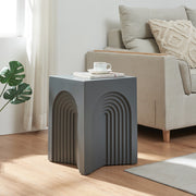 Tavolino Cubo Elverumn con Design Arcuato 45x35x35 cm Grigio [en.casa]
