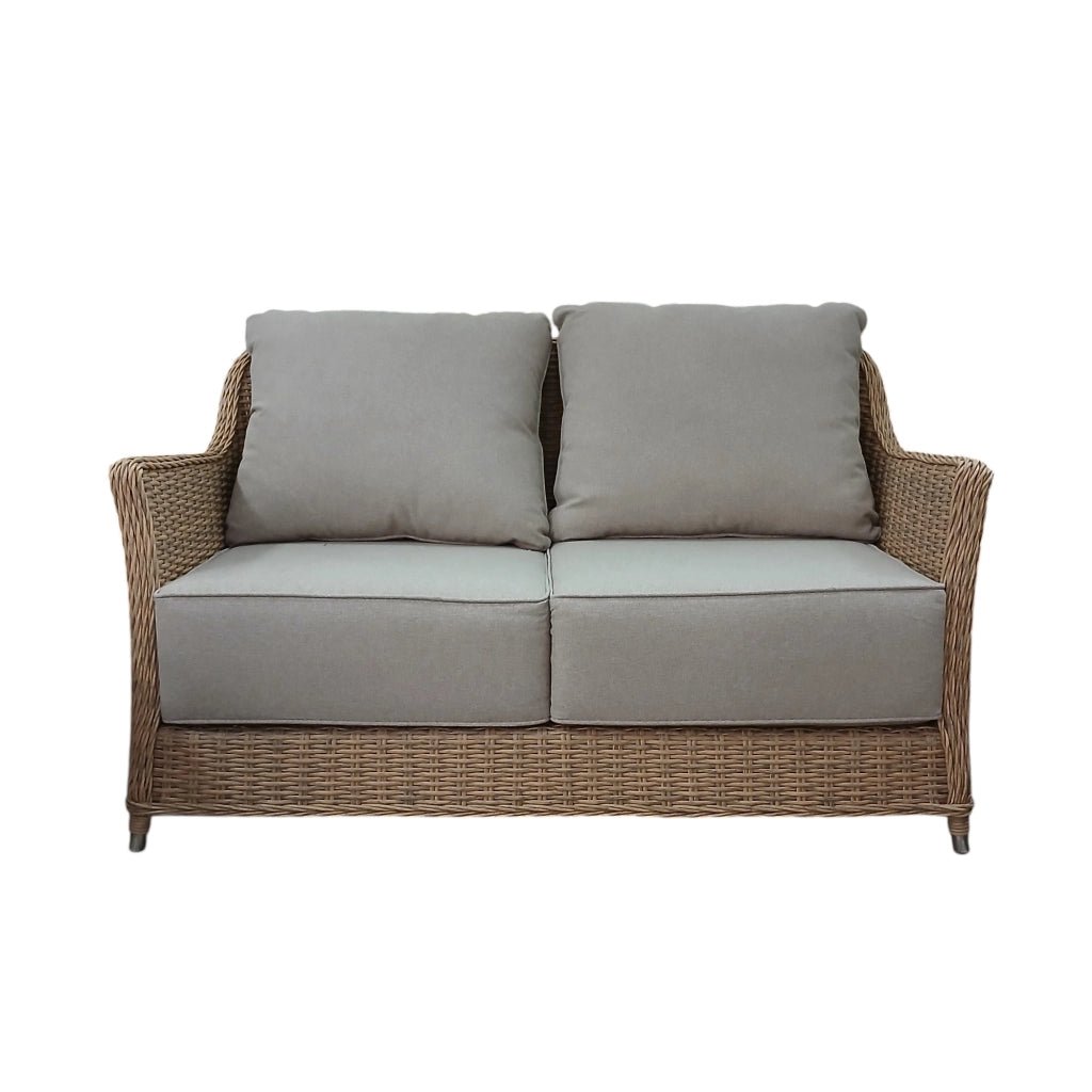 SET SALOTTO ADRIANO IN RATTAN BEIGE CON CUSCINI.