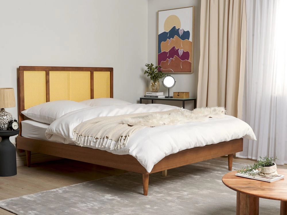 Letto moderno con rete a doghe testata a treccia viennese in legno chiaro 160 x 200 cm camera da letto