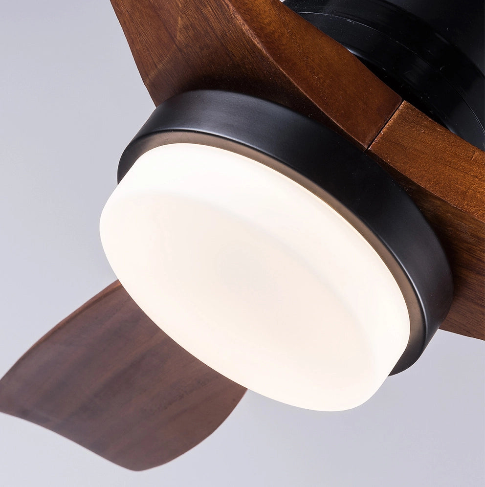 Ventilatore da soffitto con luce e telecomando; 52 pollici; finitura nero e noce scuro; metallo e legno