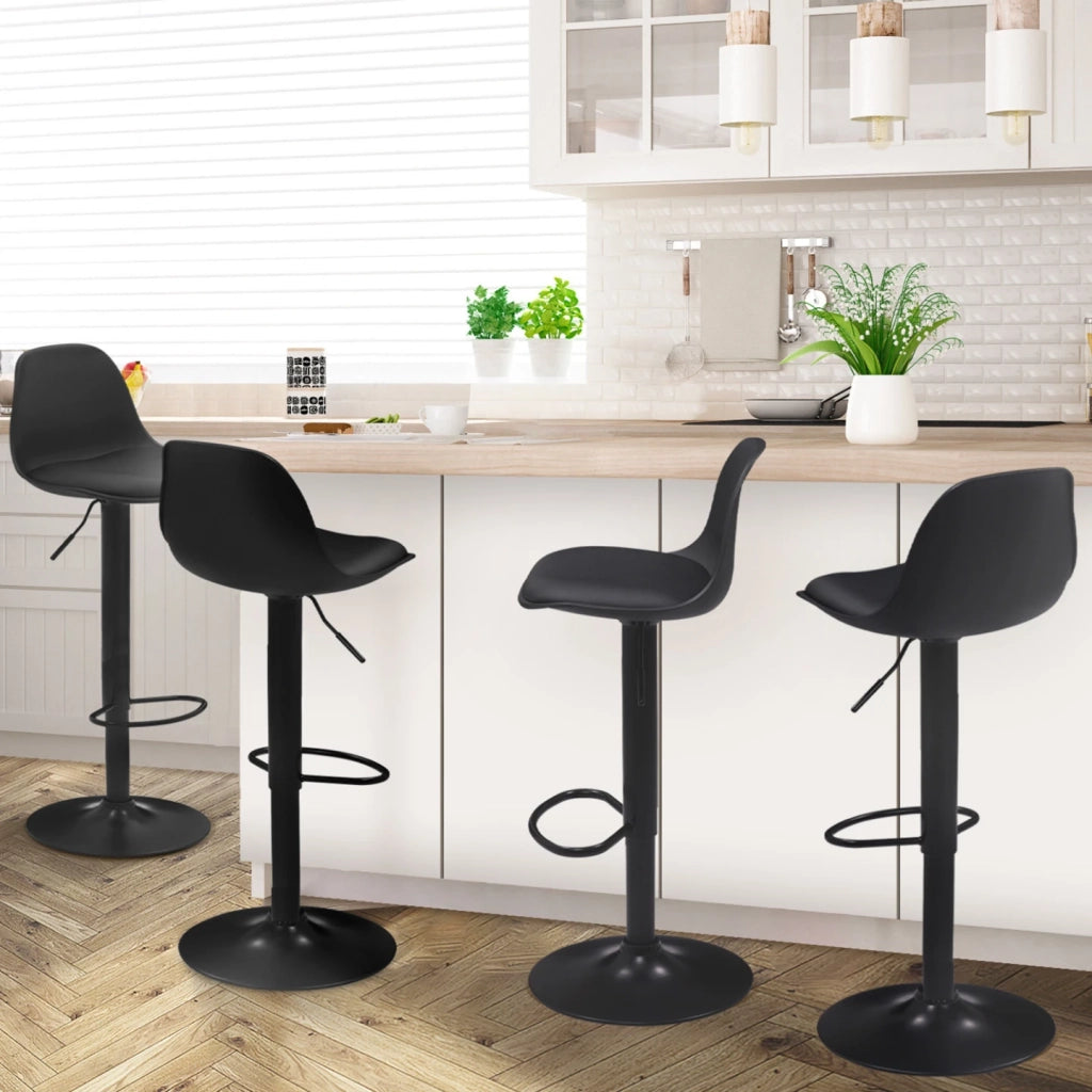 IDMarket - Lote de 4 taburetes de bar negros de diseño KARL con patas negras