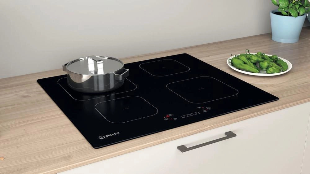 Indesit Piano cottura a induzione IS 83Q60 NE - IS 83Q60 NE