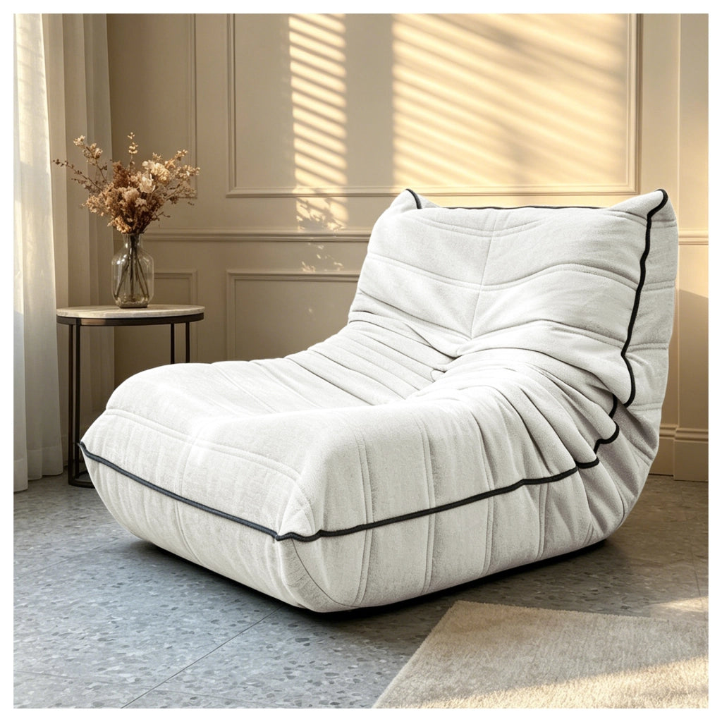 Fauteuil pouf a forma di bruco con design ergonomico e imbottitura resiliente in flanella bianca per salotto e camera